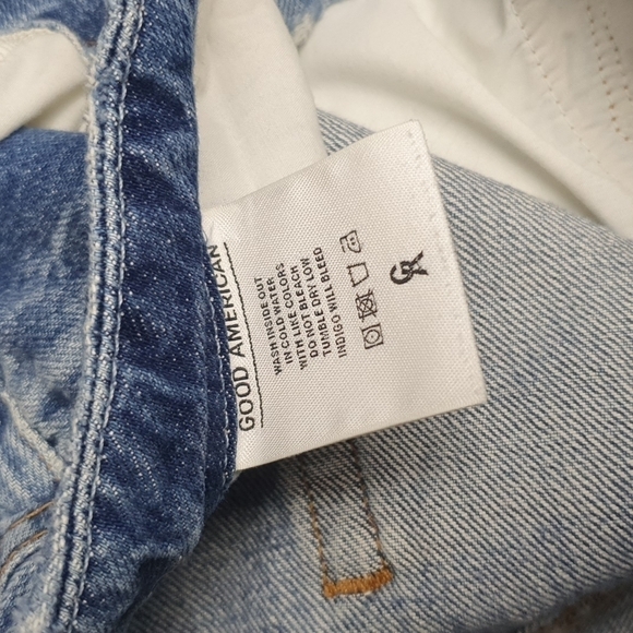 Good American Good Cuts High Waist Boyfriend Jeans - Picture 9 of 12